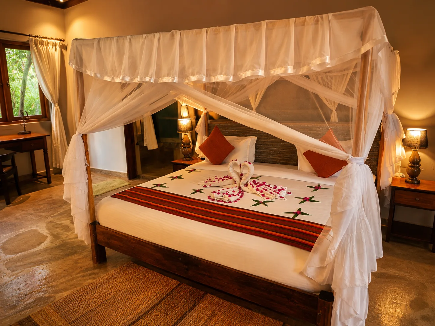 Honeymoon Suite